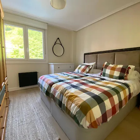 Playa Piscina Padel Parking Privado * Suances