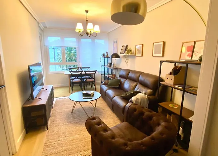 Playa Piscina Padel Parking Privado Suances