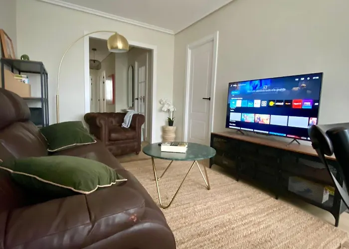 Playa Piscina Padel Parking Privado Suances